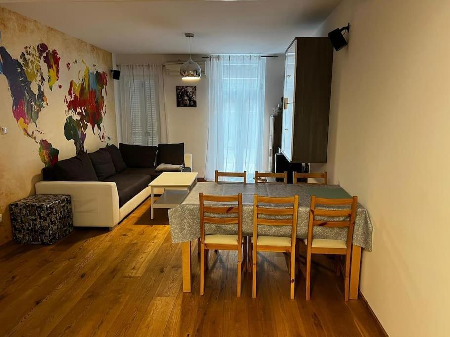 Porec, Tolle 3 Zi-Whg, Sehr Zentral, Top Zustand! Mit Internet Und W-Lan! Dış mekan fotoğraf
