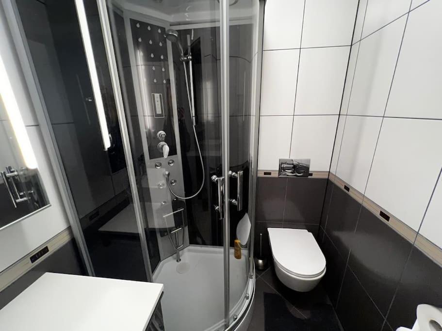 Porec, Tolle 3 Zi-Whg, Sehr Zentral, Top Zustand! Mit Internet Und W-Lan! Dış mekan fotoğraf